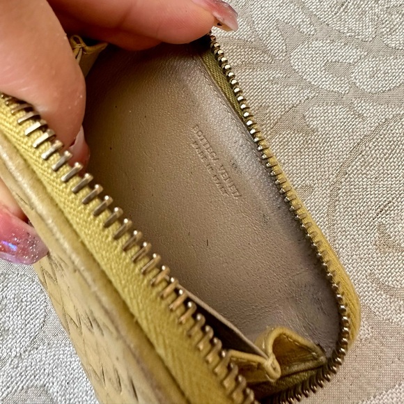Bottega Veneta Zipped Coin Purse Wallet Card Holder Yellow - Picture 8 of 8
